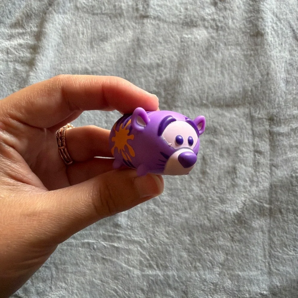 Disney Tsum Tsum Tigger Purple Paint Splatter Vinyl Figure Toy - C019